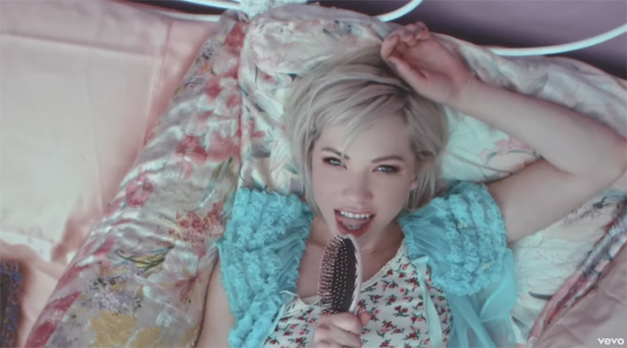 Carly Rae Jepsen Shares Video For Want You In My Room