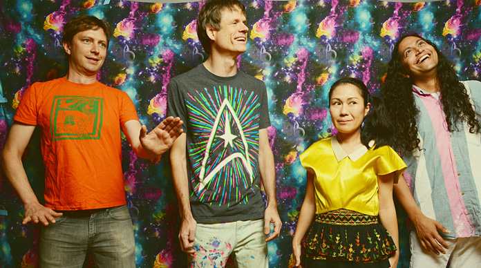 Deerhoof Announce “Shining” Covers 7-Inch, Shares “Midnight, The Stars and You”