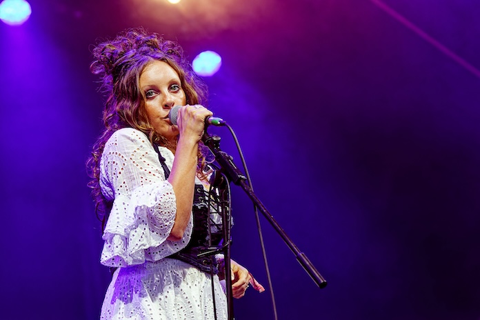 Heidi Curtis Live - Neighbourhood Festival - Andy Von Pip