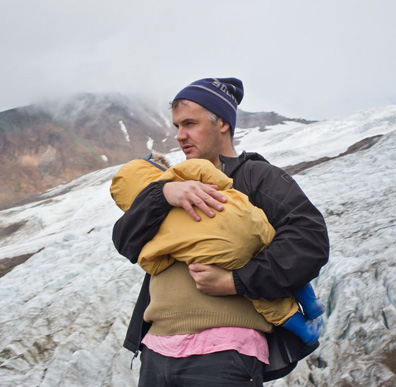 Stream the Devastating New Album by Mount Eerie - “A Crow Looked At Me”