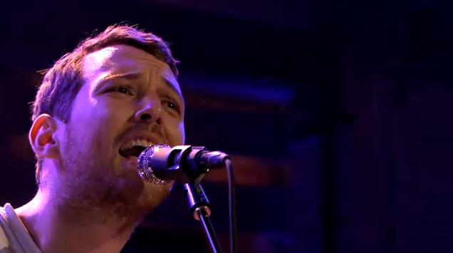 Watch: Fleet Foxes’ Robin Pecknold and Grizzly Bear’s Daniel Rossen Cover Pearl Jam on “Fallon”