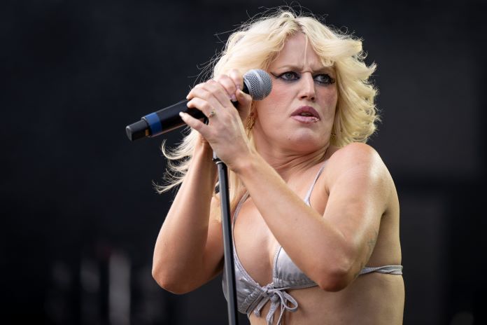 Amyl and the Sniffers